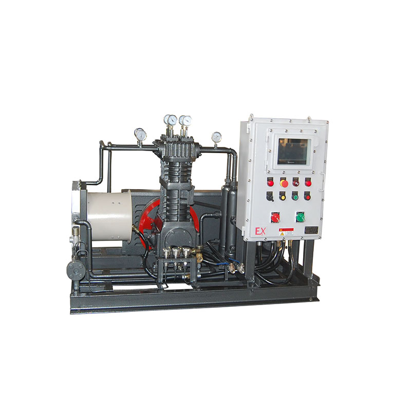 Oil-gas compressor